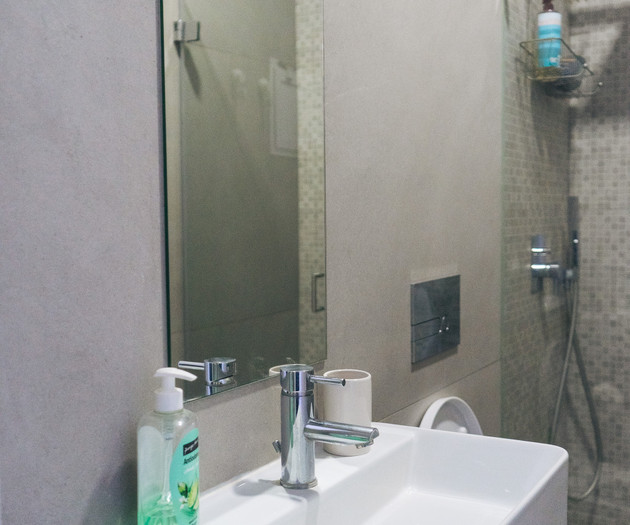2Br Duplex: city center-Terrace with a River View!