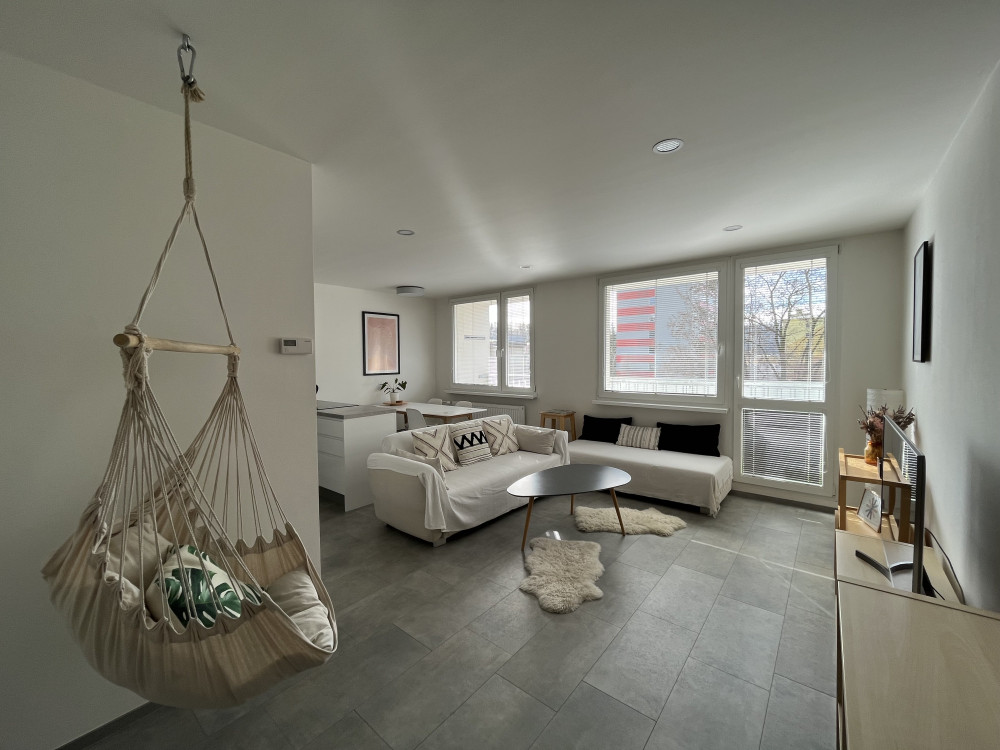Stylish large apartment Prague 5 preview