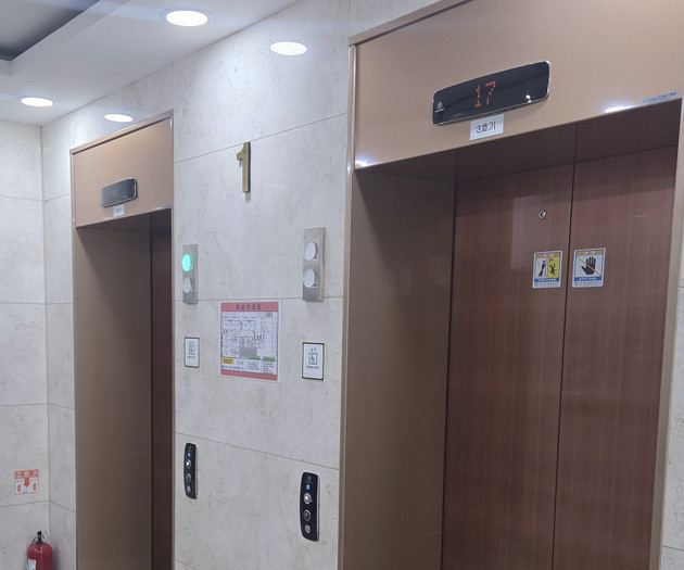 Ansan One-Bedroom Apartment with Balcony & Laundry