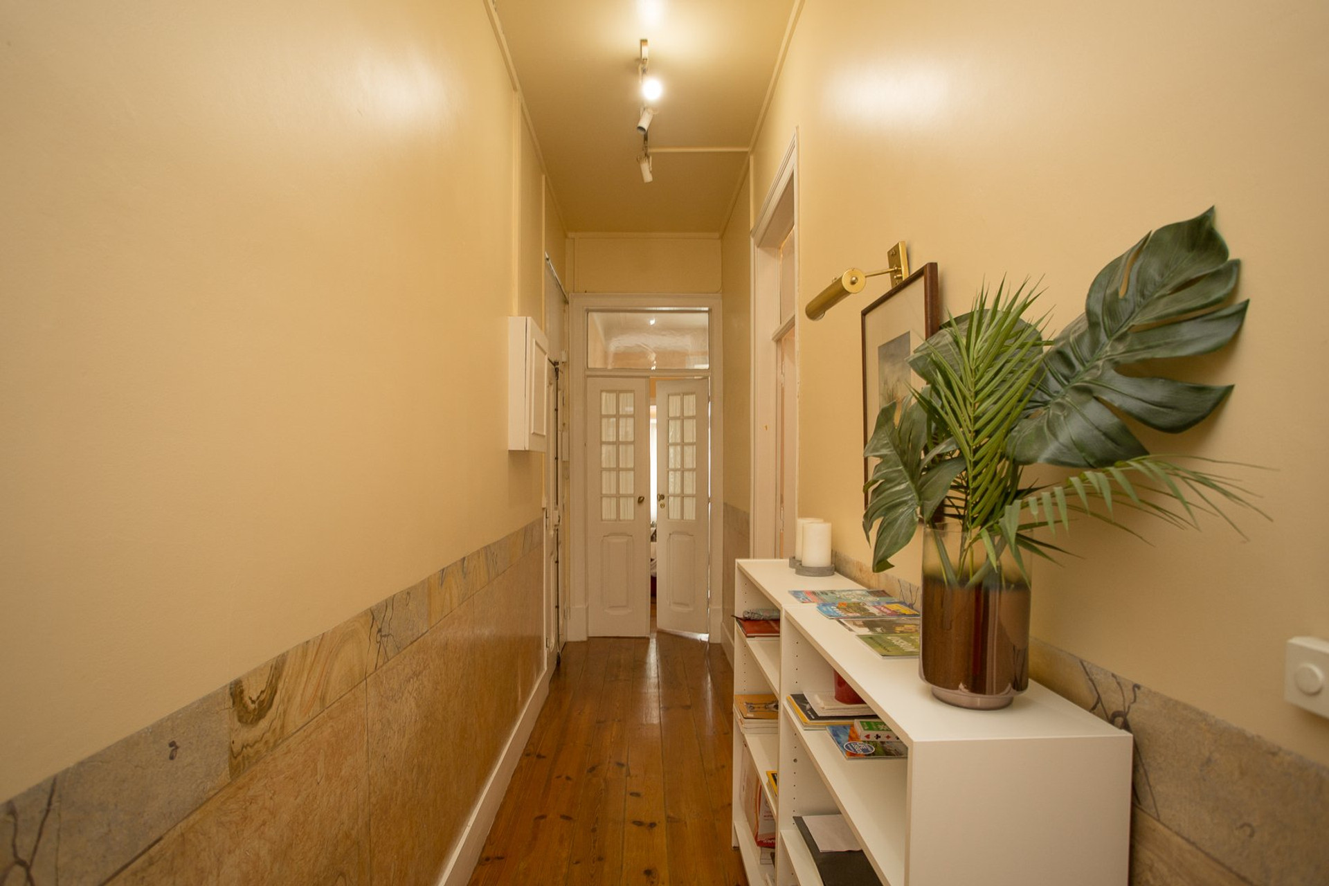 Corridor 1