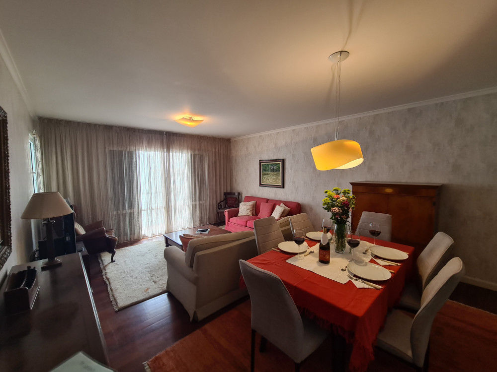 Seaside Escape - 3 Bed. Apartment, WFI & Sea View