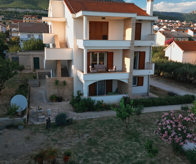 Apartamento de 3 dormitorios con vistas panorámicas al mar
