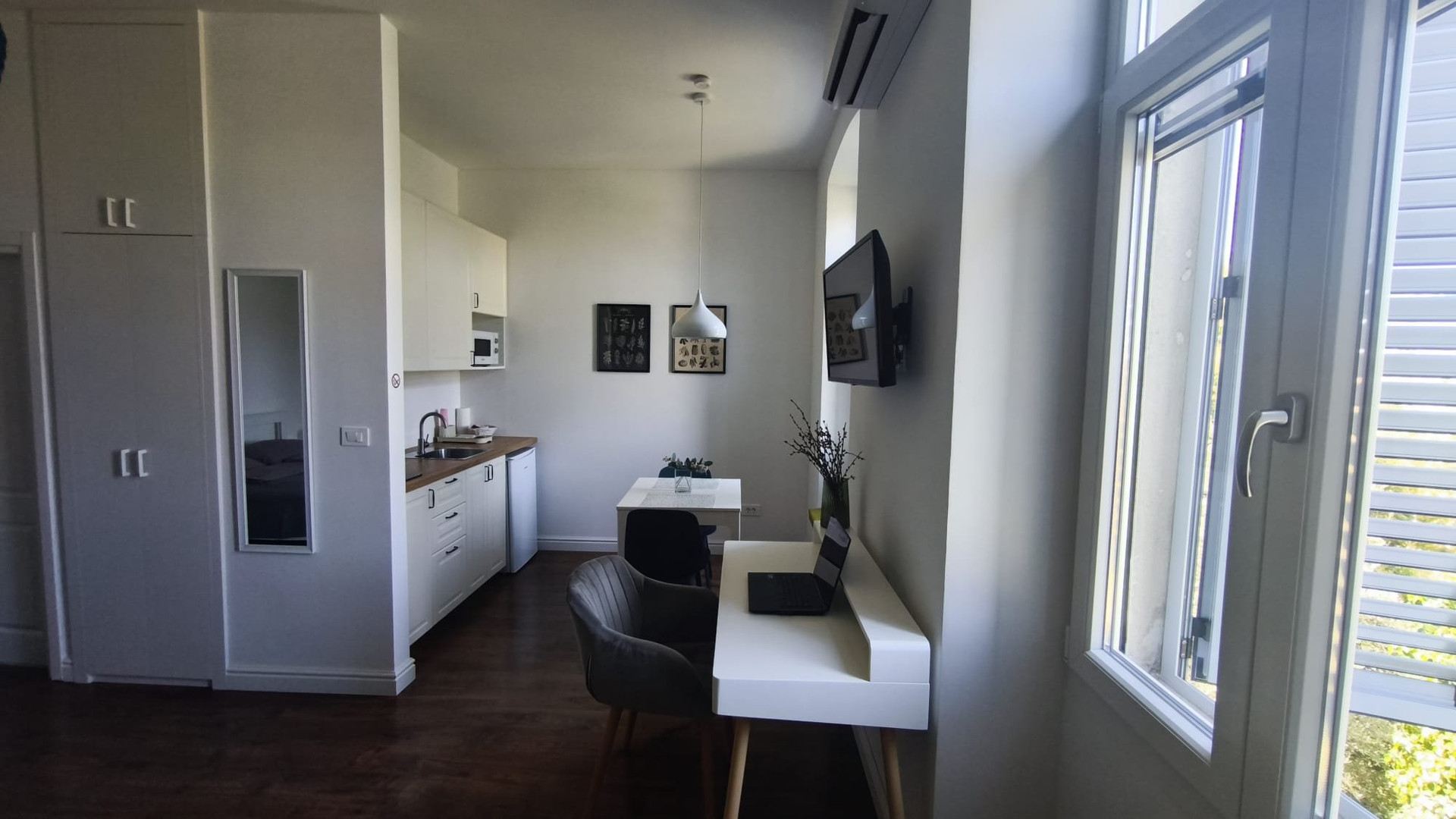 Kitchen and desk area