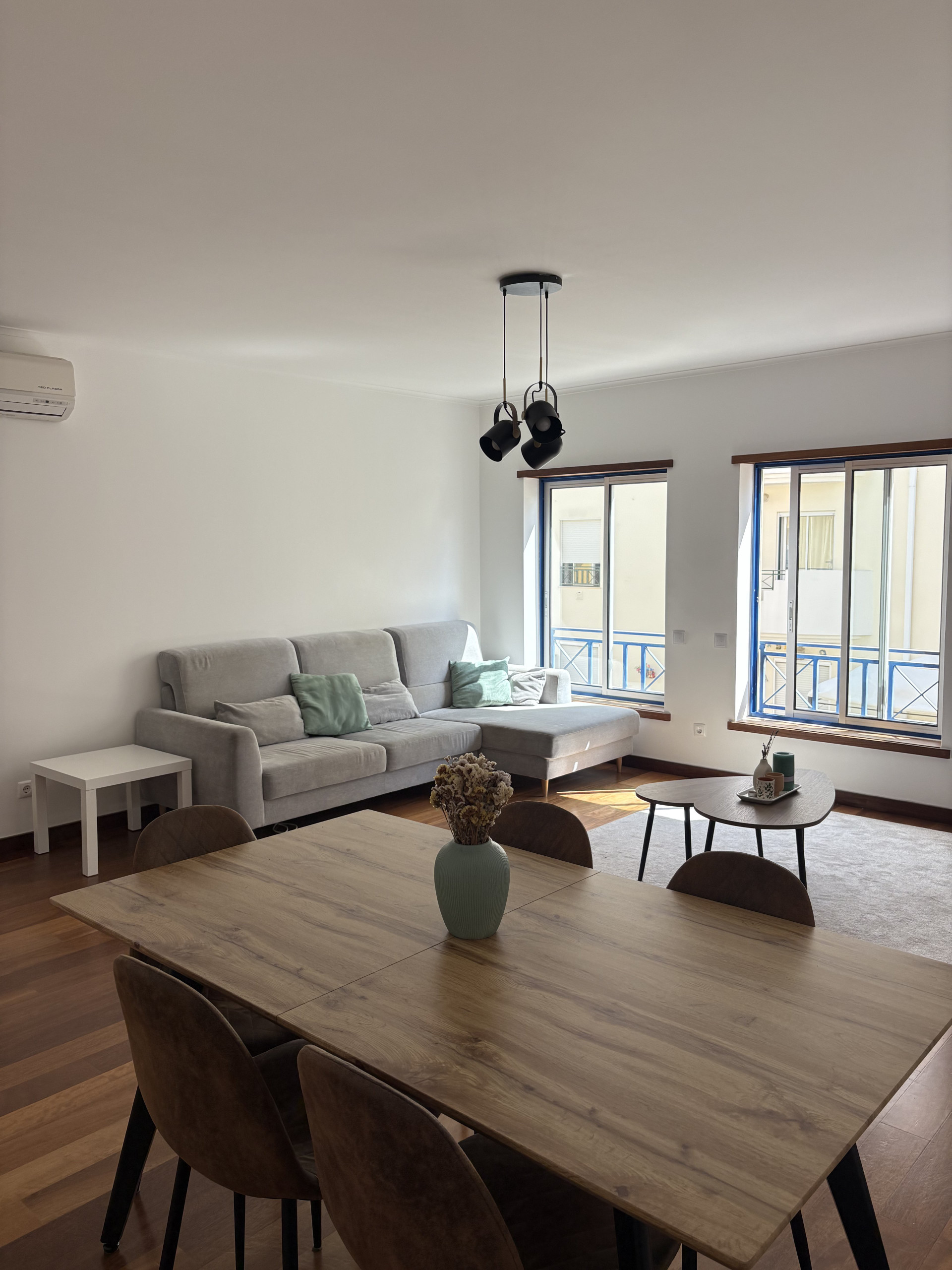 Living room with dining table