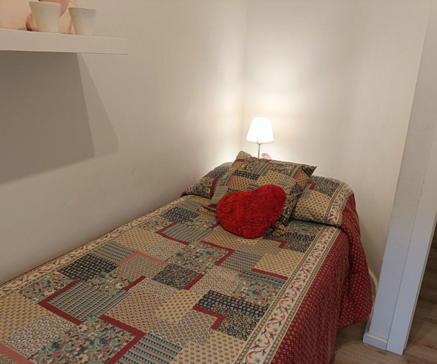 Apartment with Terrace Next to Turia Gardens