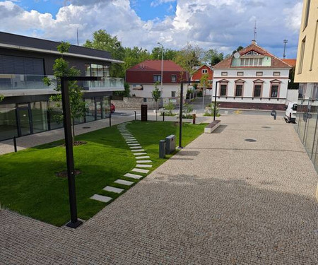 NEW 86m2, Tram17,Golf,BBQ,Garage Prague