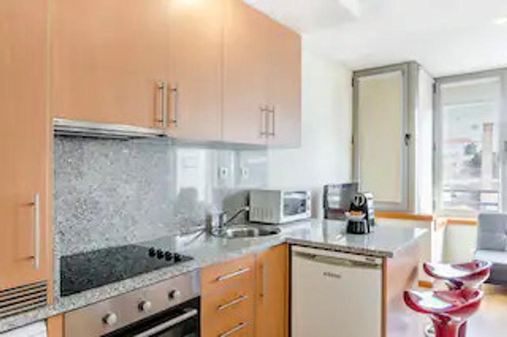 Bright Quiet Flat | Terrace preview