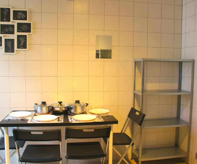 The Velvet Vault - Habitação Essencial