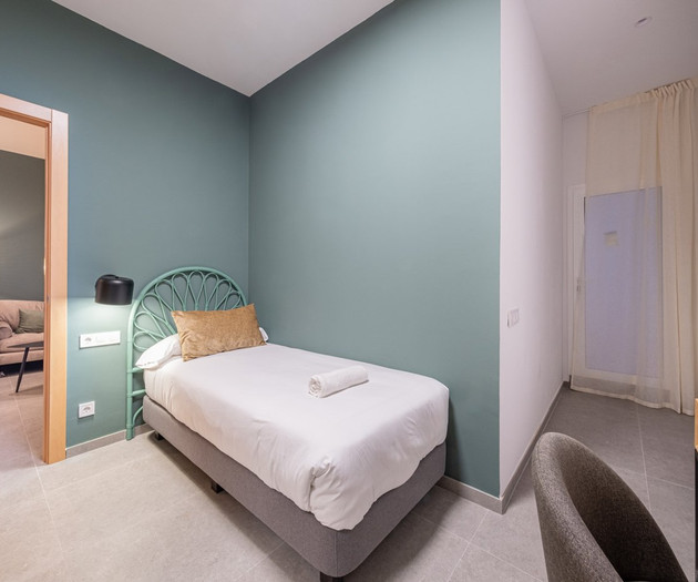 2-Bedroom Apartment Near Sants & Camp Nou