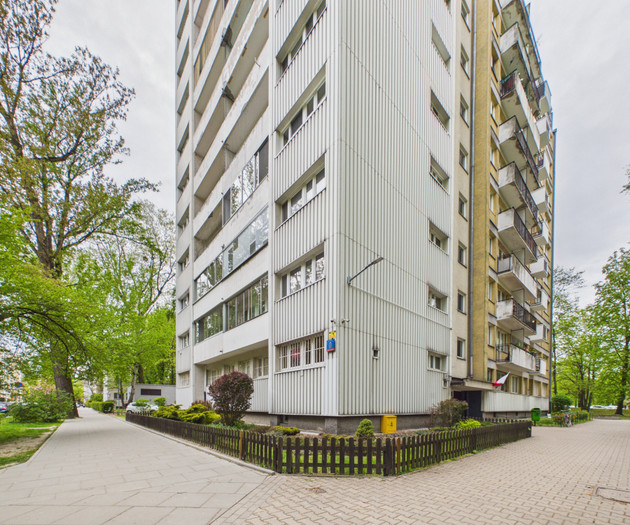 Spacious Apartment Bruna near Pole Mokotowskie