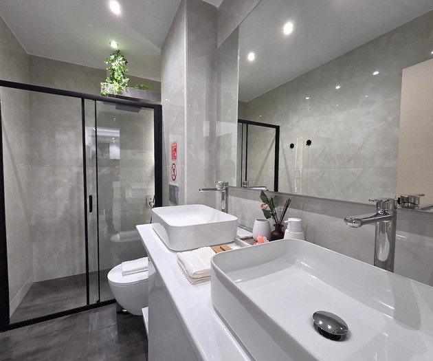 TT Luxury Homes | Apollo – 2BR Super Central Apt