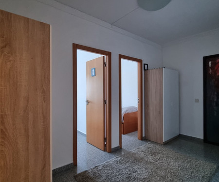 Luminous single bedroom next to Montijo BusStation