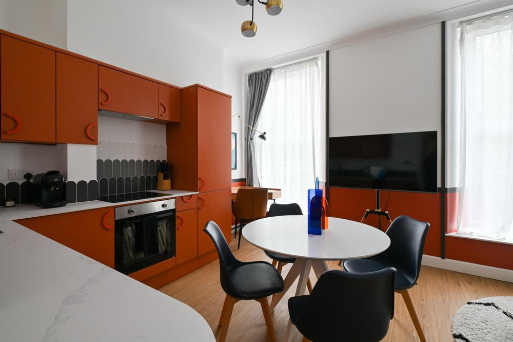 Bright 1-Bed Apartment Minutes from Angel Tube preview