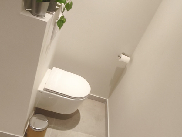 Toilet 1