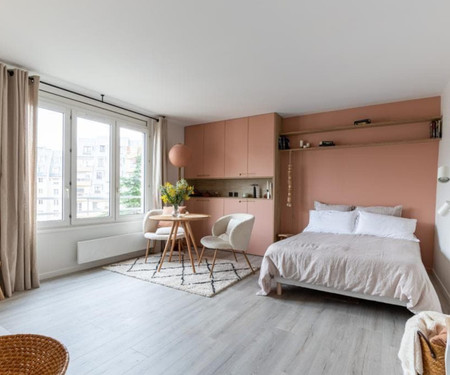 Superb apartment Canal Saint Martin 2P Lease