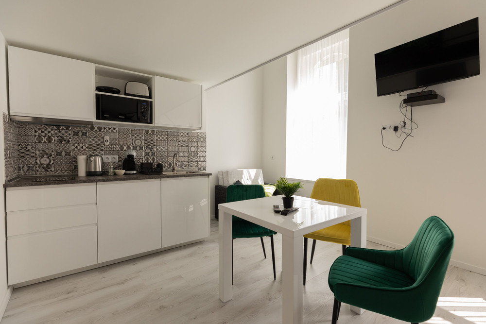 Bedroom + living room apartment near to the Castle preview