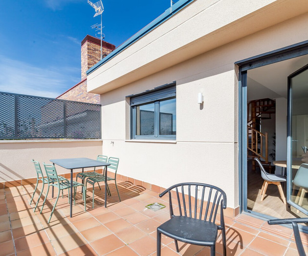 Apt. 2BR duplex w/terrace 4 Torres by CH