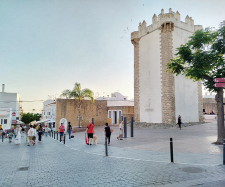 Cozy Apart in Conil City Center 3 mn walk to Beach