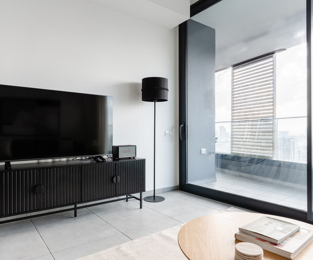 Blueground | Tzameret, Spacious, Balcony - 65