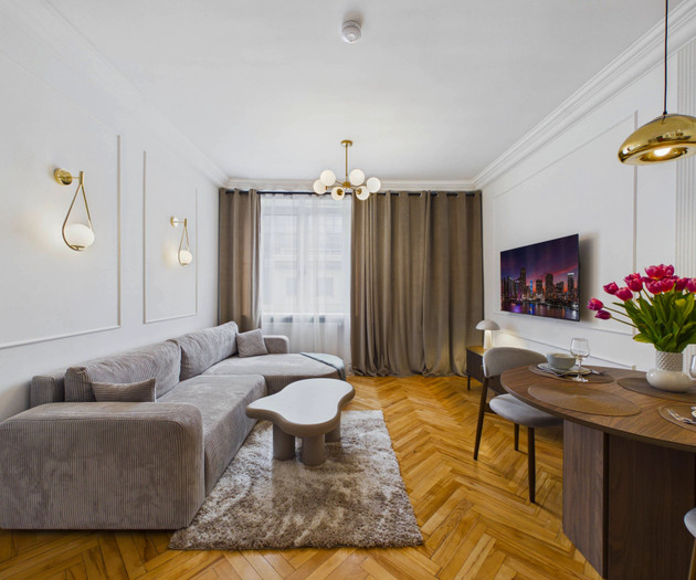 Paris in Warsaw Apartment near Hala Mirowska