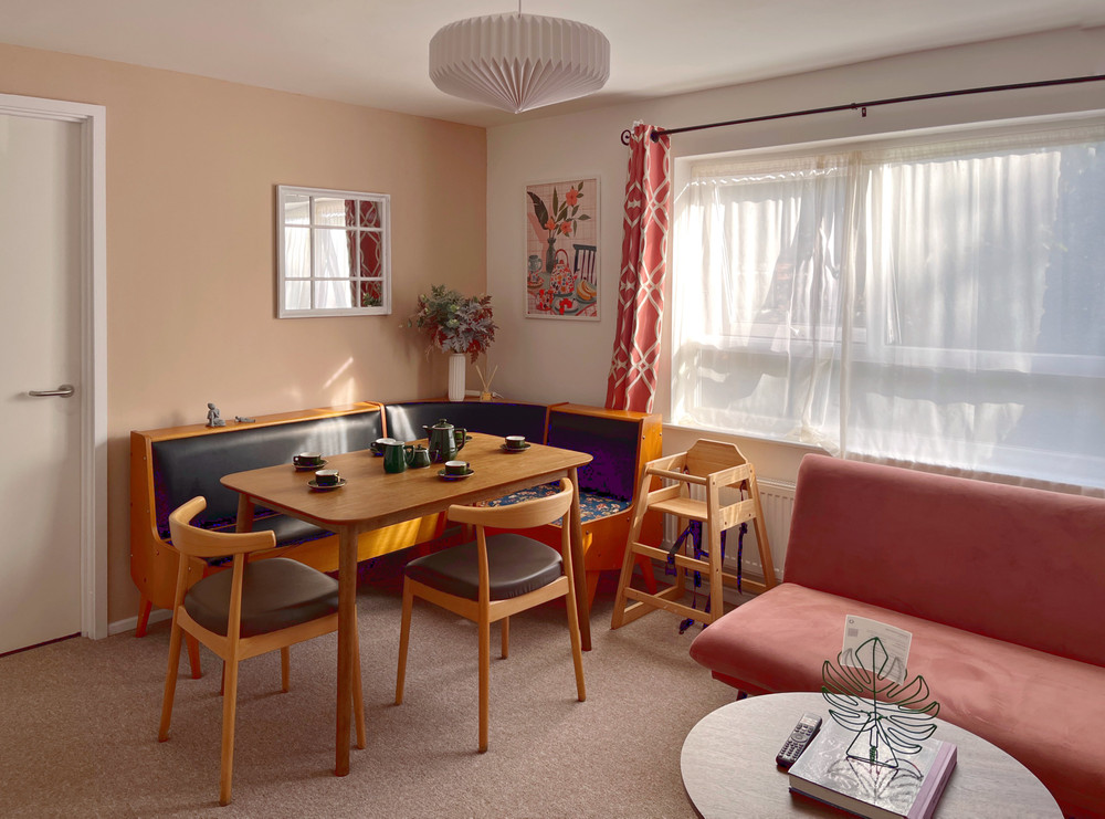 Warm mid-century 3-bed flat near Cambridge station preview