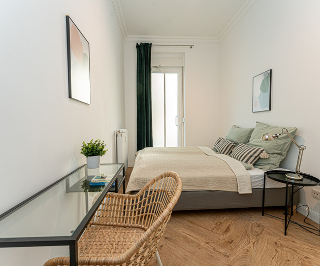 Modern and completely renovated 4-room apartment