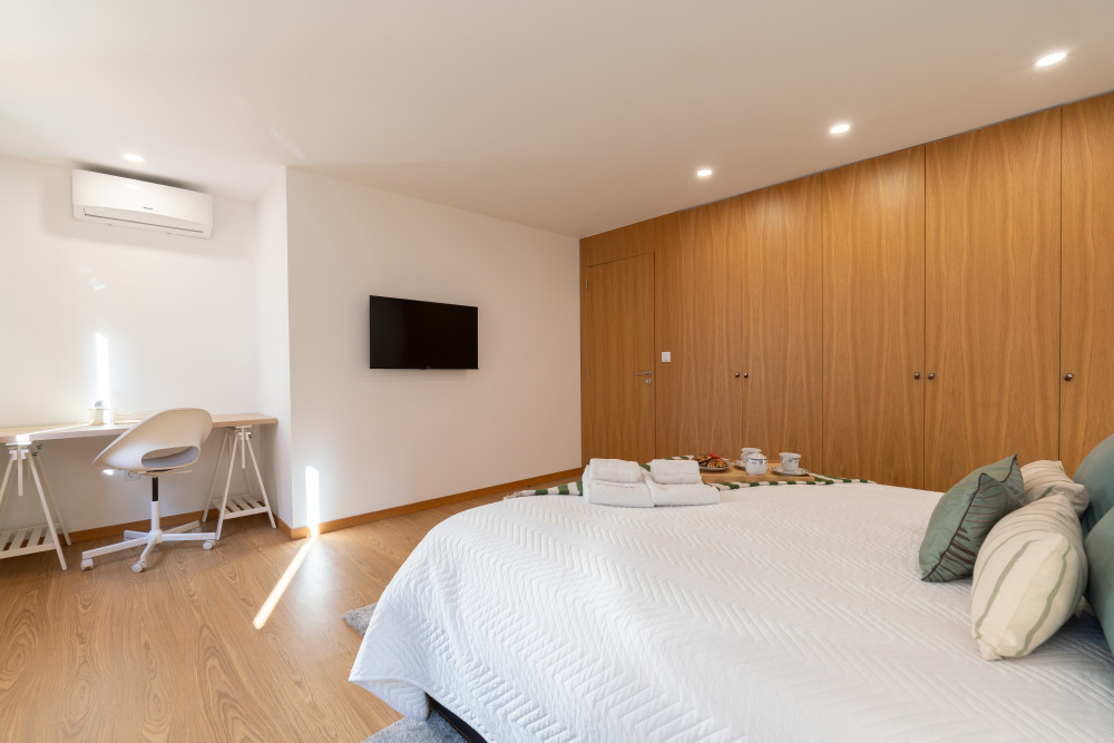 Bright & Elegant Home in the Heart of Porto preview