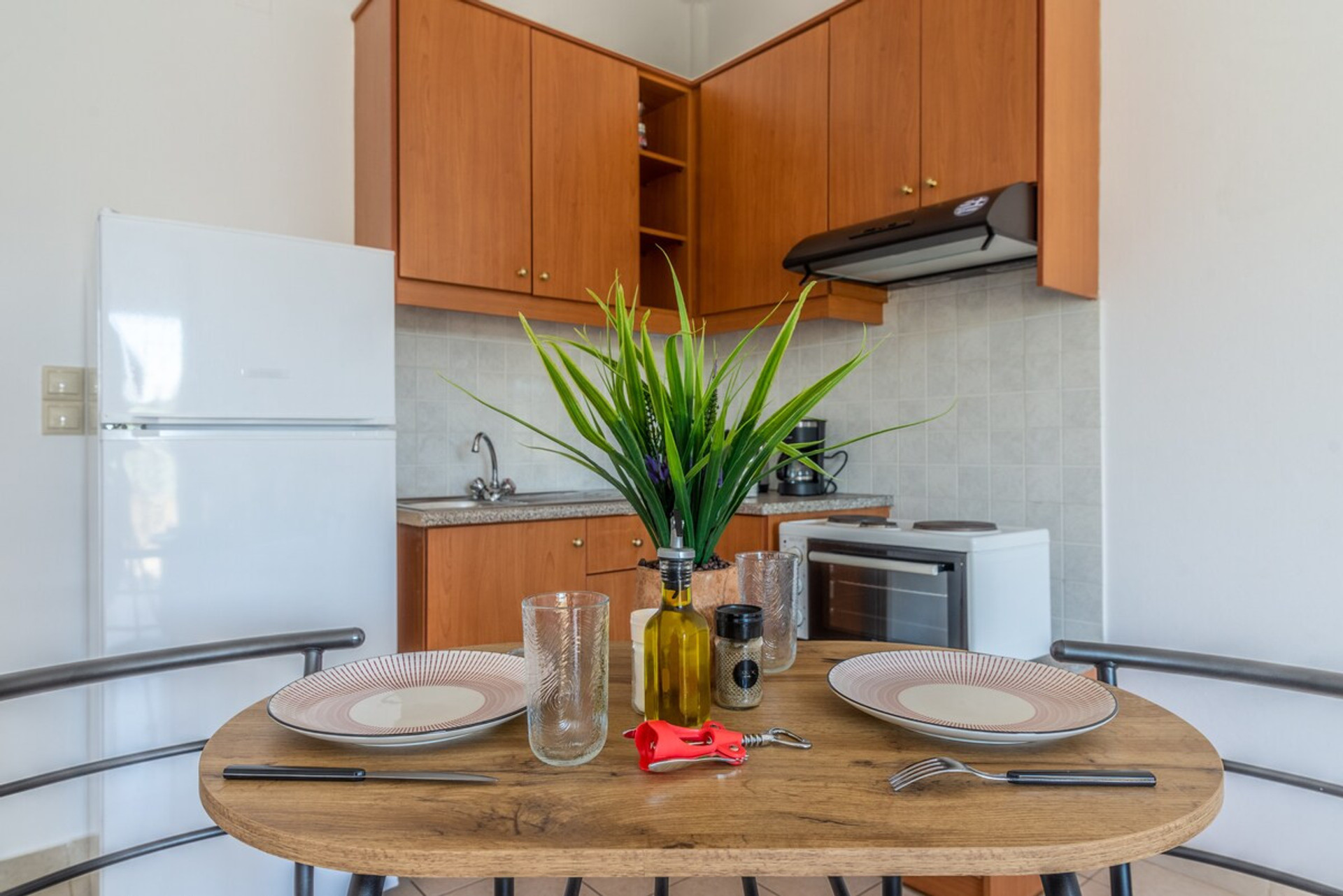 Dining area image 2