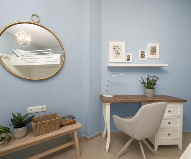 AnT-one Designer Neo-Classical Central Apartment