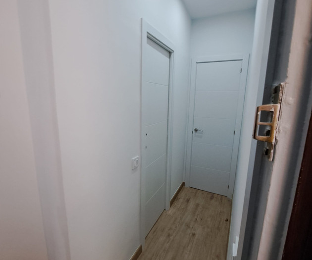 Apartment with Balcony in Gracia-Sant Gervasi