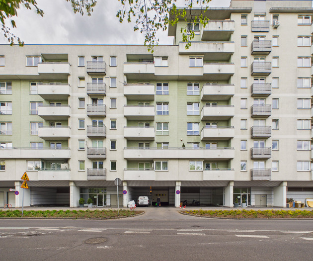 Sierpińskiego with balcony near Park Szczęśliwicki