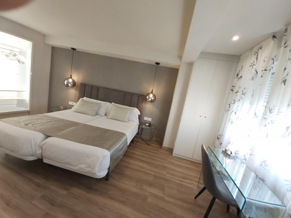 Del Parque Flats - Flores Premium preview