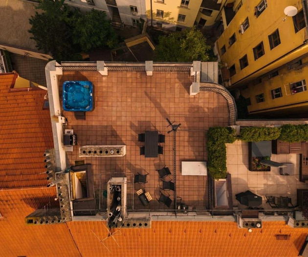 DiCaprio Penthouse | Rooftop Terrace & Jacuzzi
