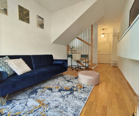 Stylish 3-Rooms Balkony Maisonette