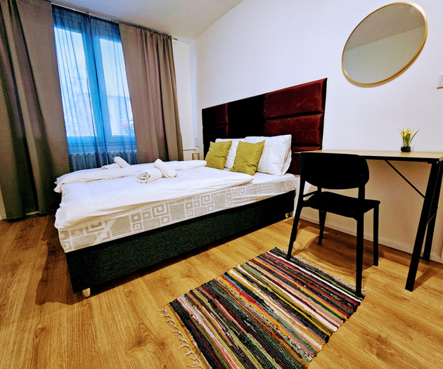 Family 2BR for 1-8 guests | Garden, Parking, Gym