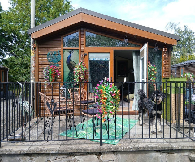 Peacock Lodge Quirky & Tranquil Home from Home
