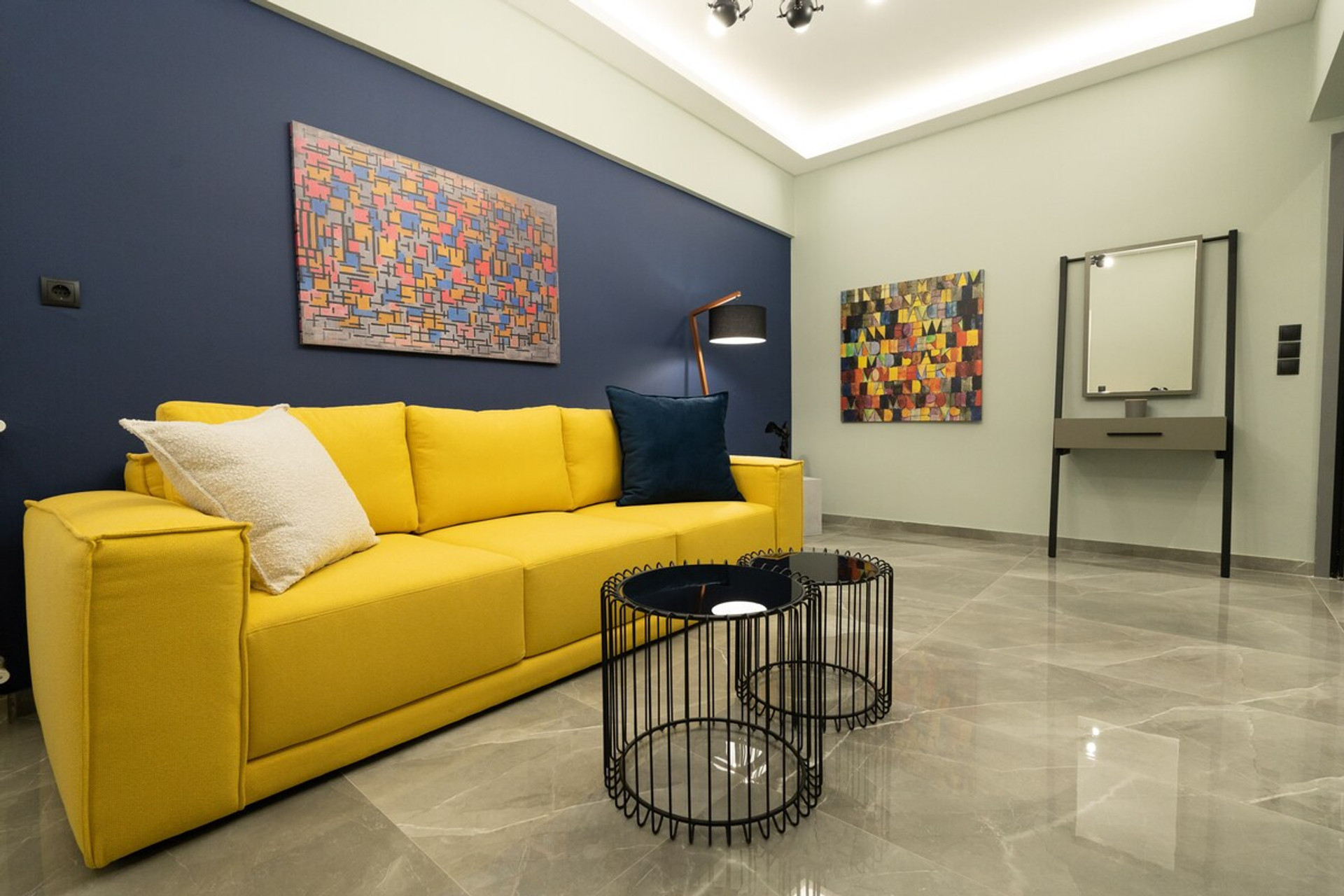 Living room image 2