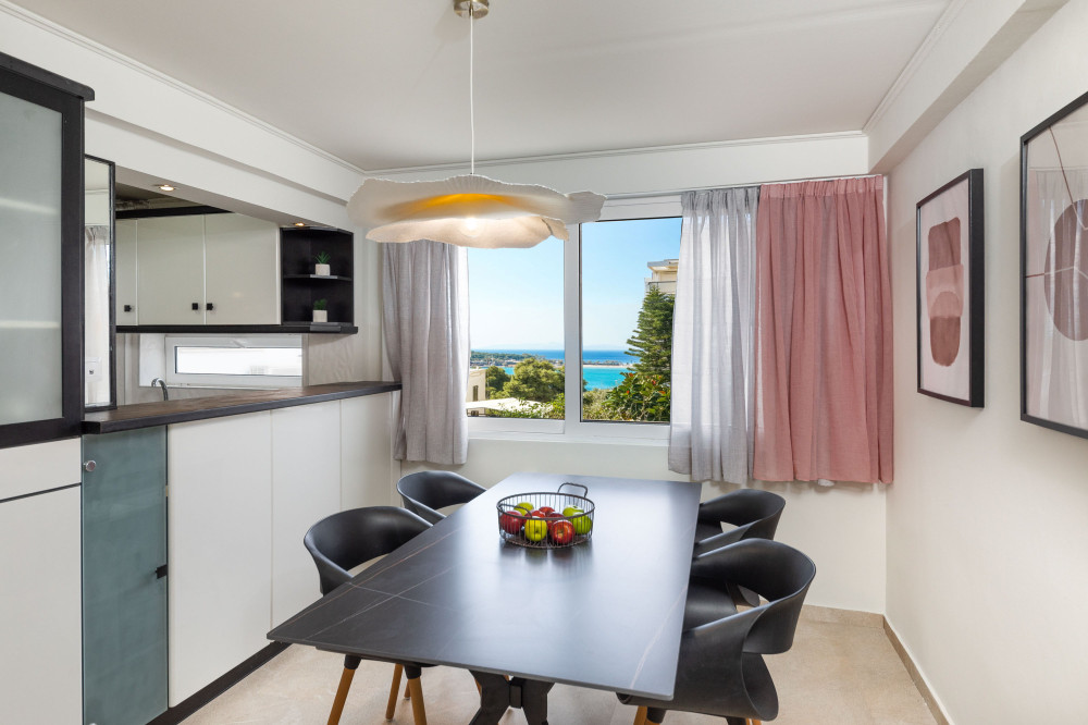 2 BD Sea View Apartment with Terrace preview