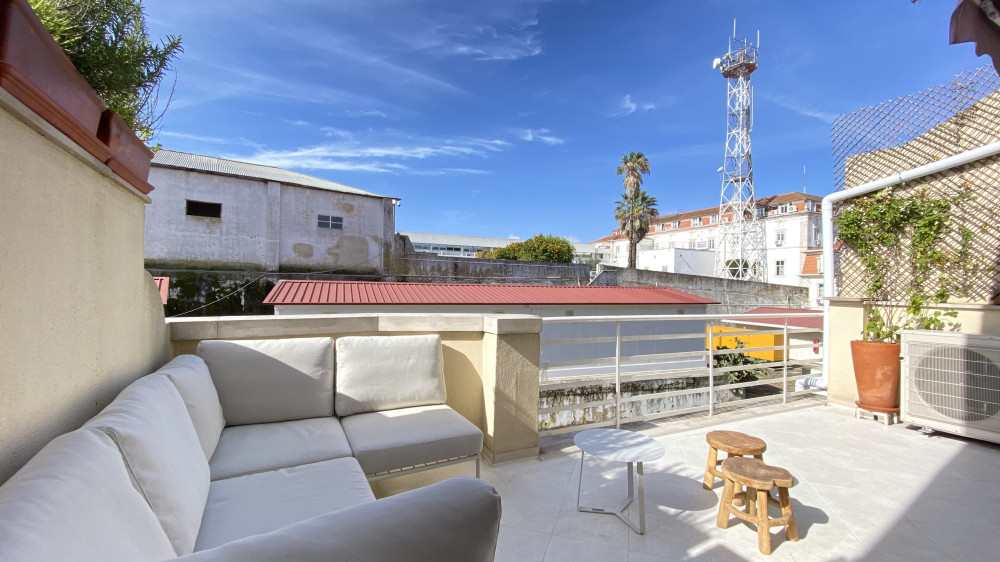 Sunny terrace in a chic duplex Apt preview