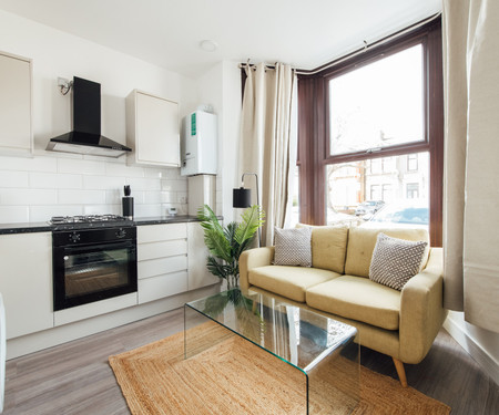 Cosy 2 Bed Flat-Ilford, London