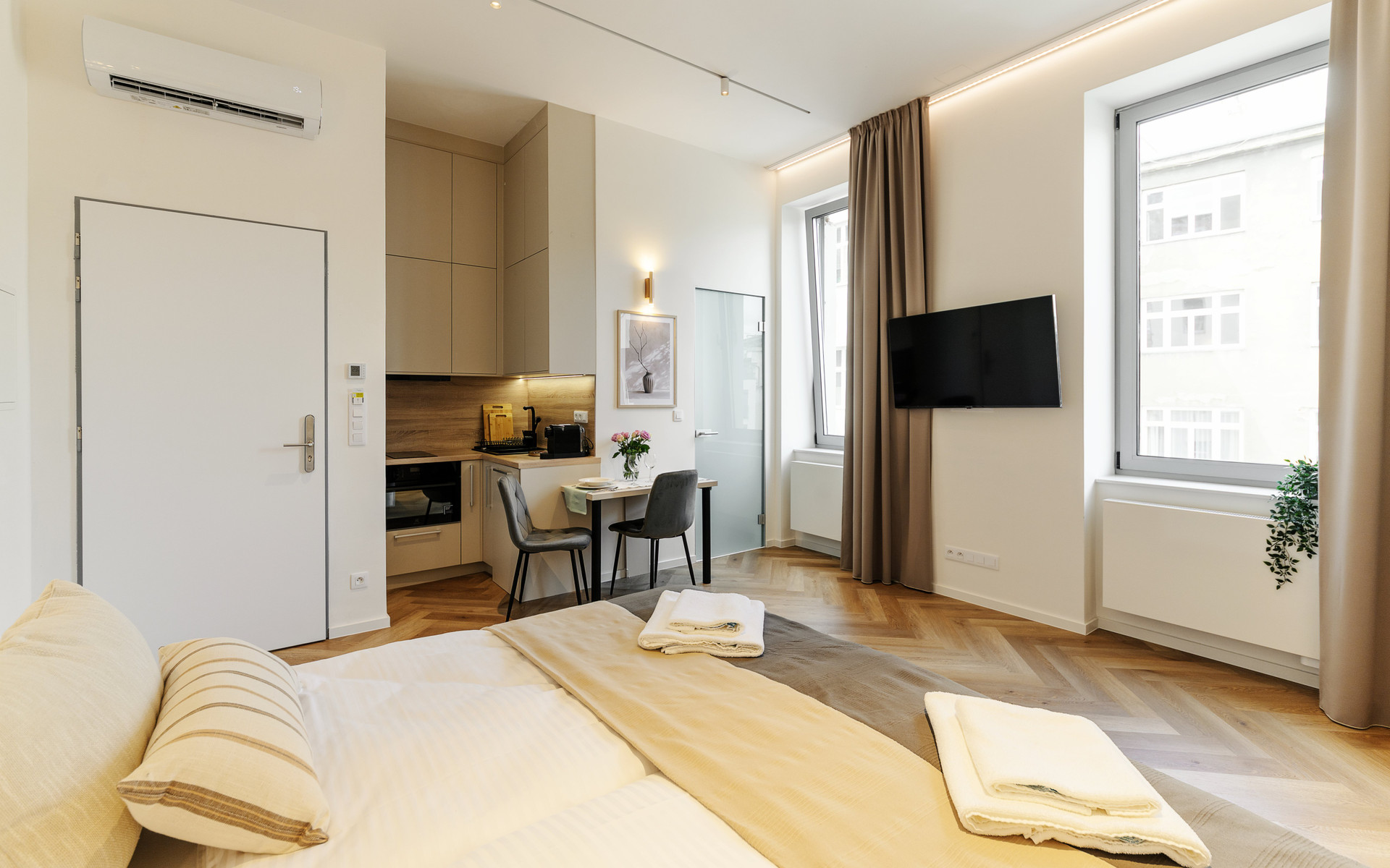 Open studio with kitchen and bedroom