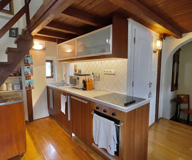 Elegant fully furnished flat - Servita Square