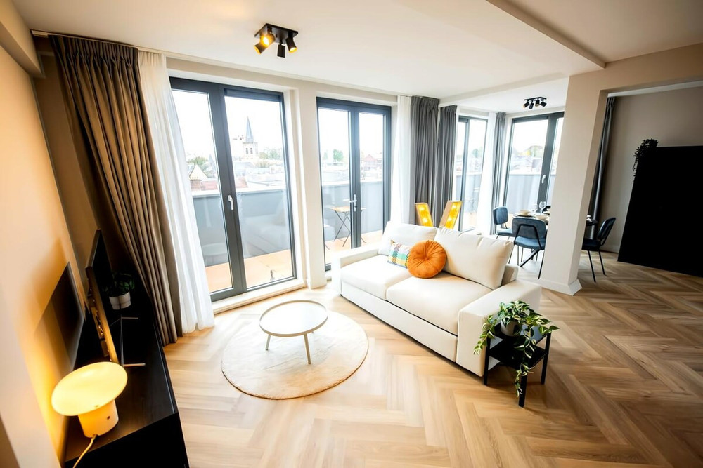 Charming City Penthouse Studio KS preview
