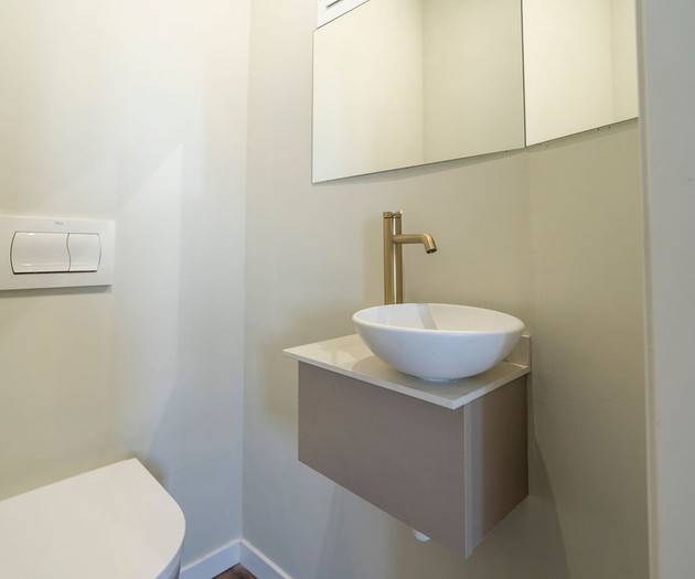 Big apartment with terras, Calle del Hospital 1.28