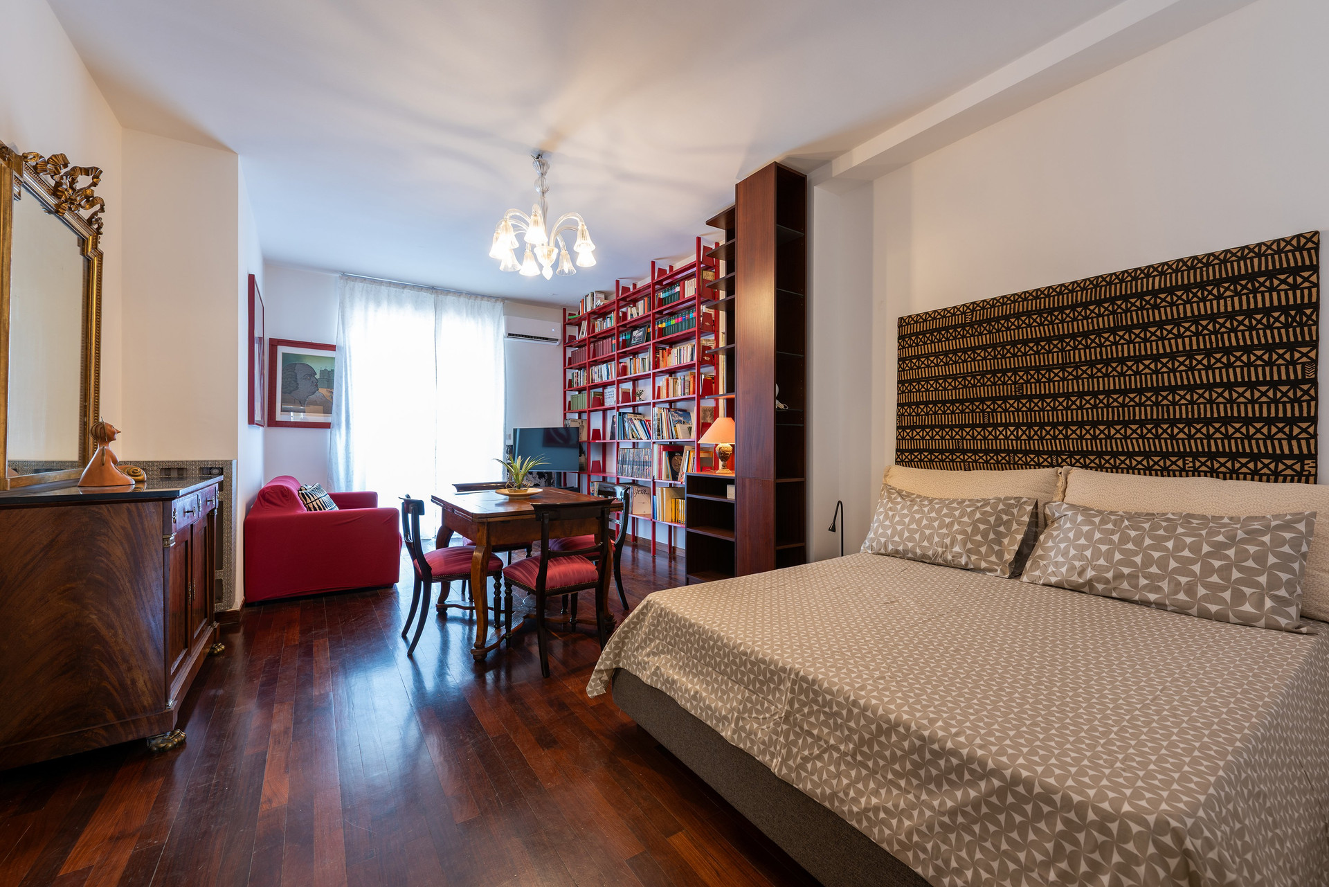 Bed and living area overview