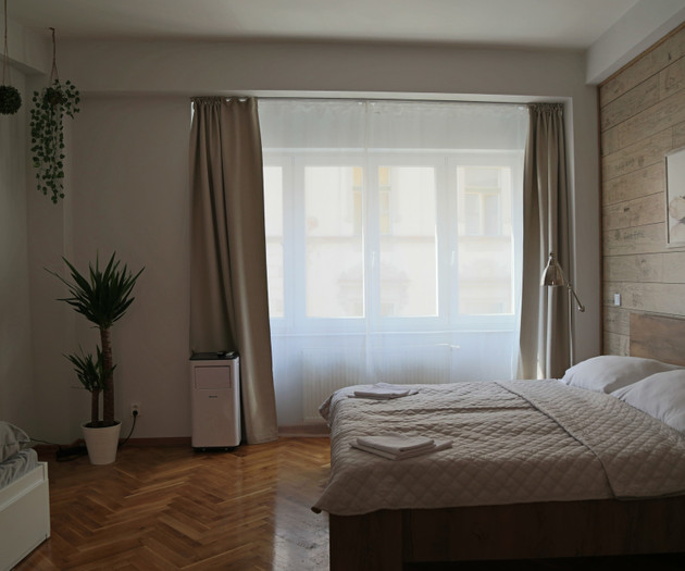 Modern 2BR apartment near Karlovo Náměstí