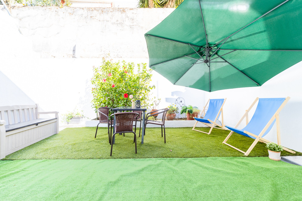 Stylish 2-bedroom House with Terrace preview