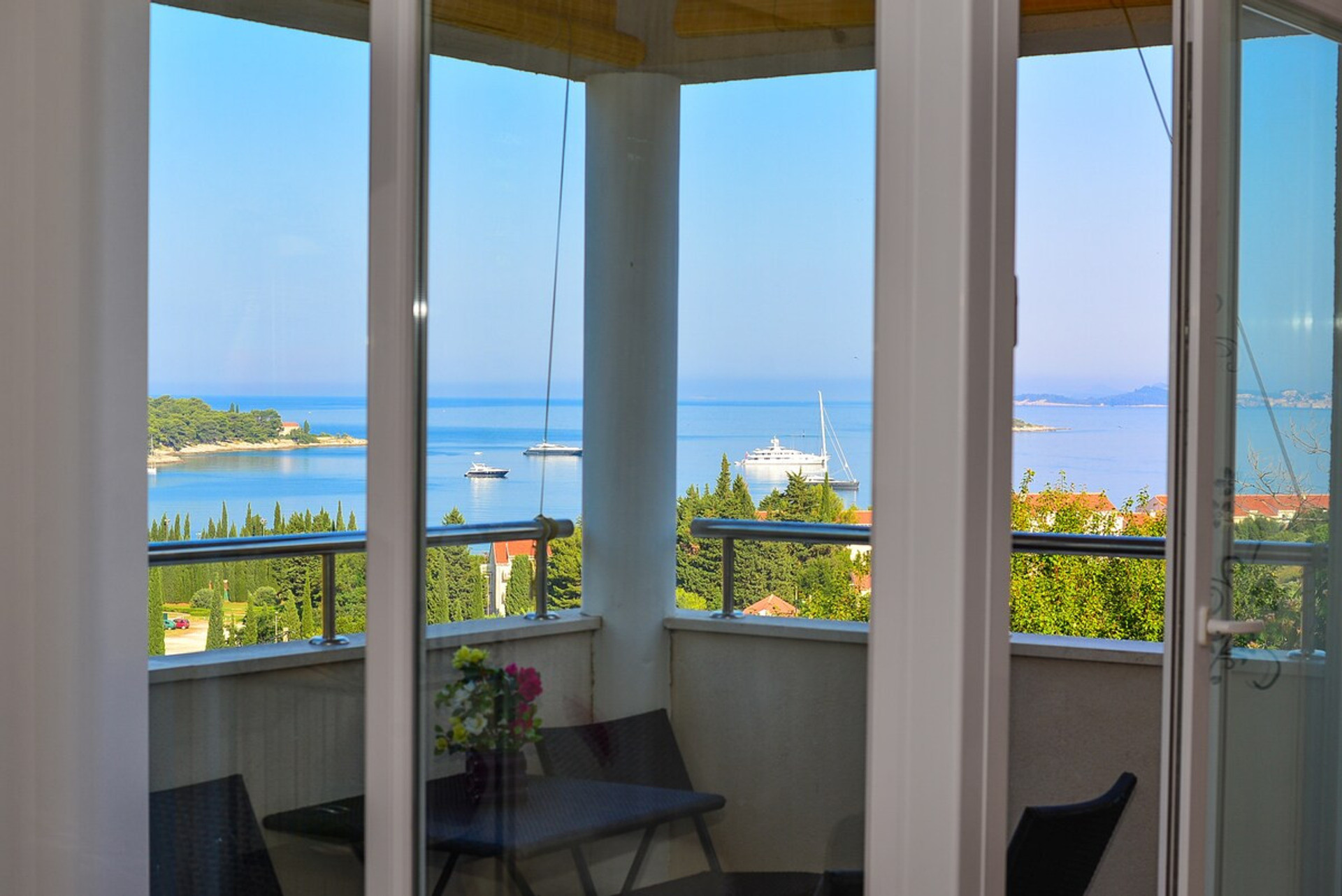 Balcony with sea view