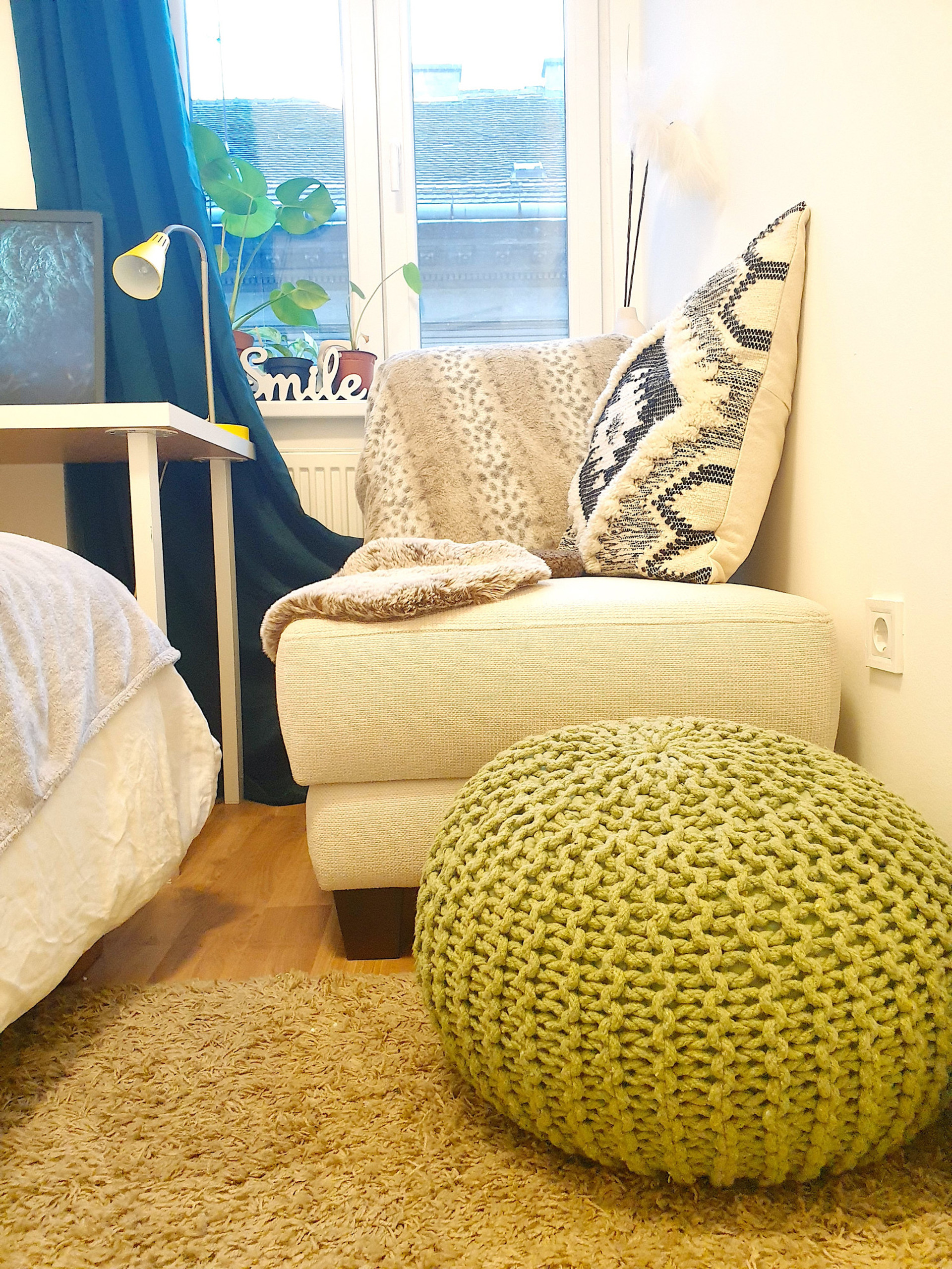 Sitting area with storage 