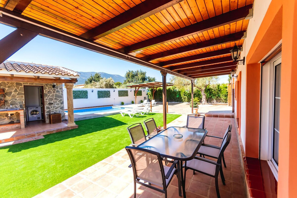 Cubo's Casa La Dehesilla High Privacy and Pool preview